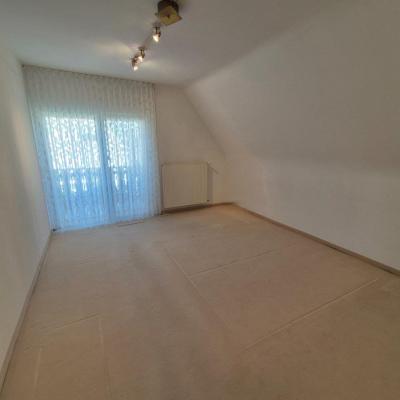 16. Schlafzimmer M. Balkon