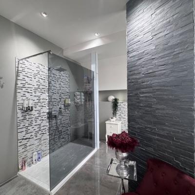 14. Grosse Bodentiefe Dusche